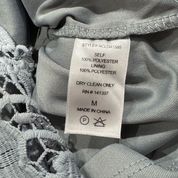 ASTR the Label Samantha Dress Dusty Blue Lace Women’s Medium - Picture 4 of 4